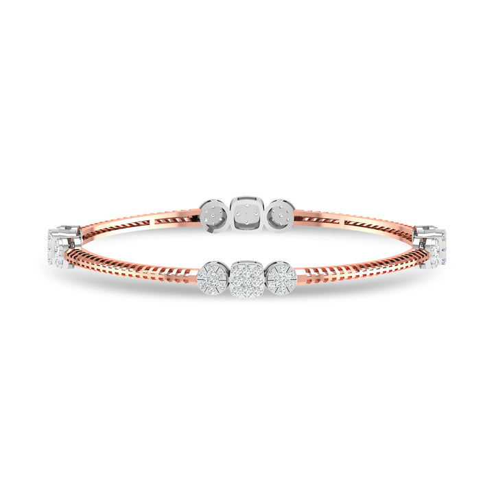 Tamar Bangle