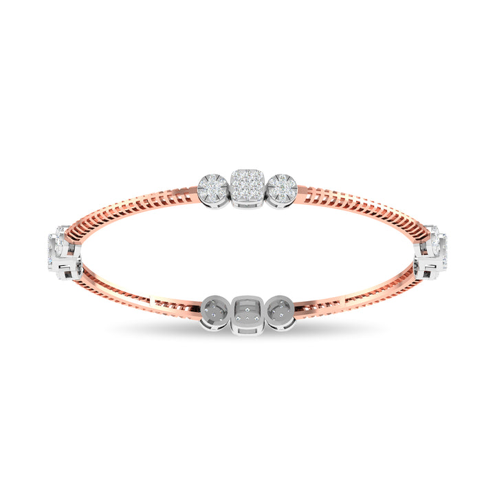 Tamar Bangle