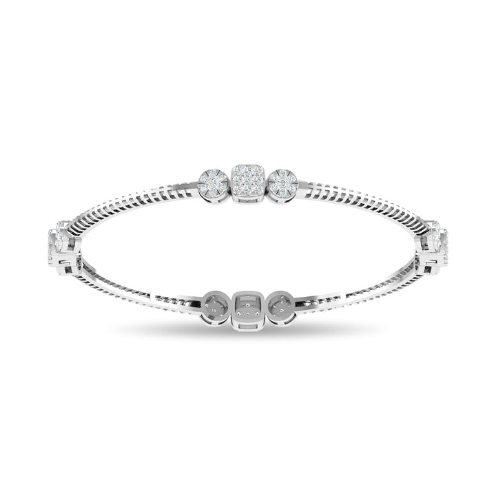 Tamar Bangle