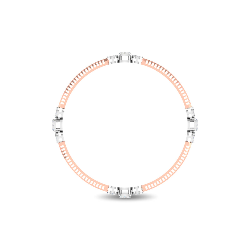 Tamar Bangle