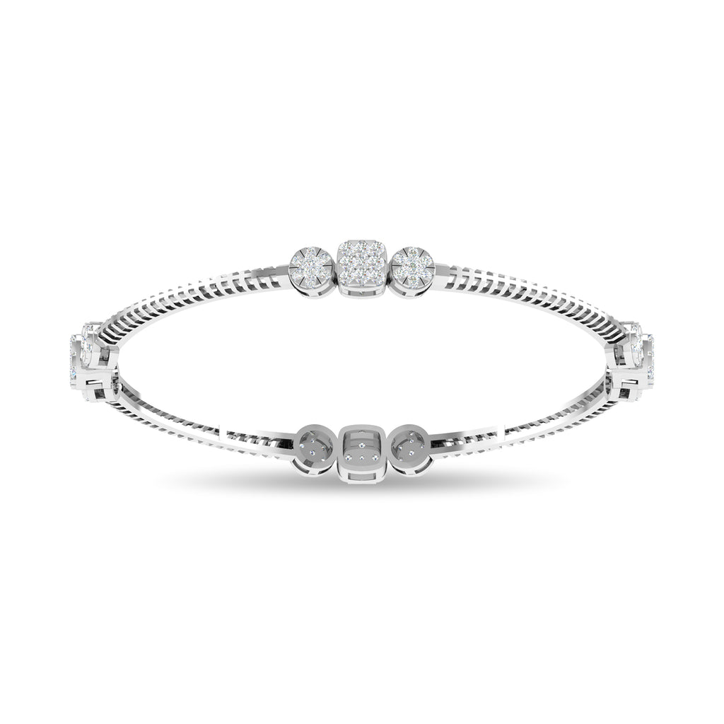 Tamar Bangle