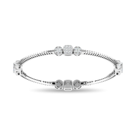 Tamar Bangle