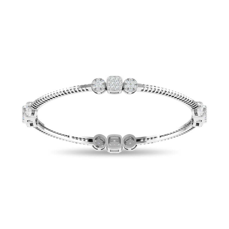 Tamar Bangle