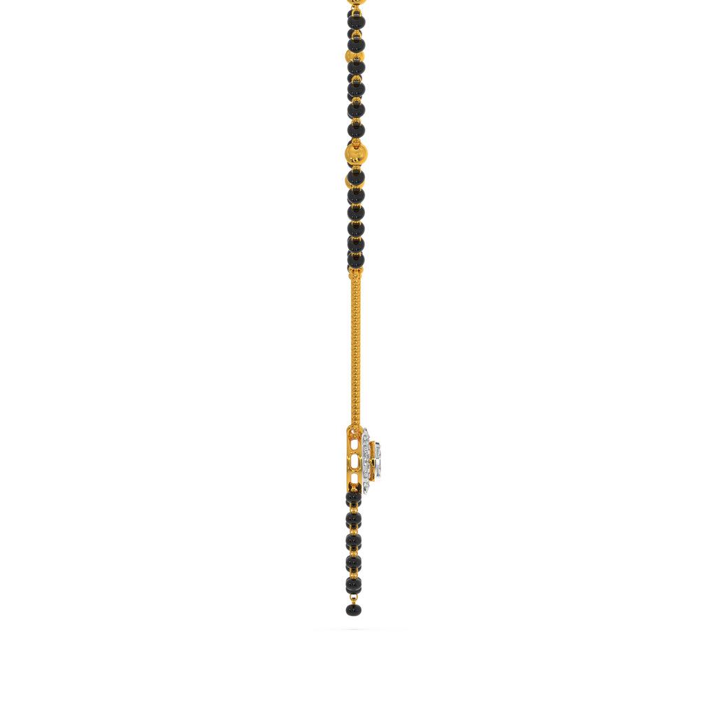 Donna Mangalsutra