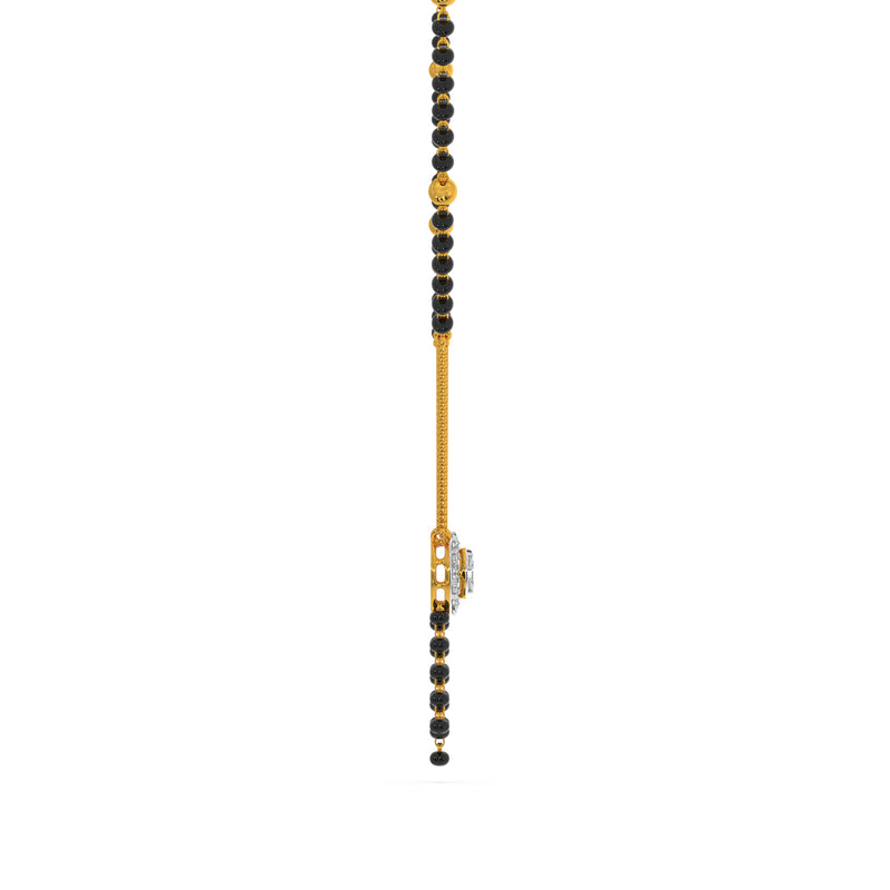 Donna Mangalsutra