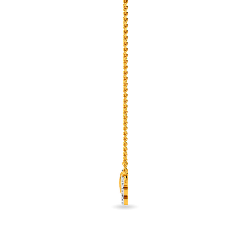 Brinda Pendant With Chain