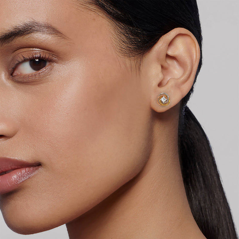 Ryana Solitaire Earring