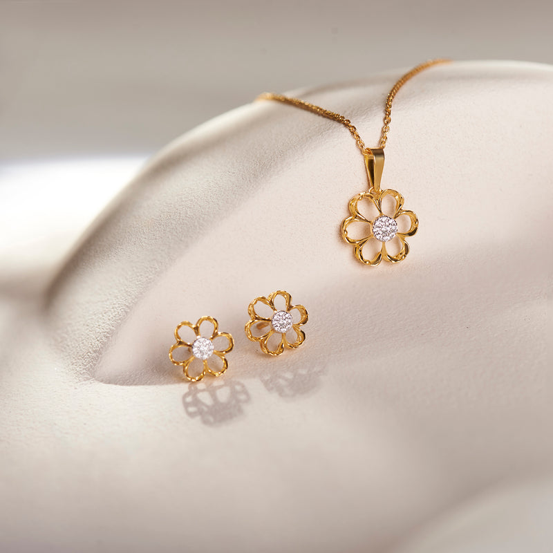 Simple Flower Pendant Set