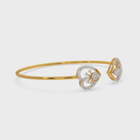 Janessa Bangle